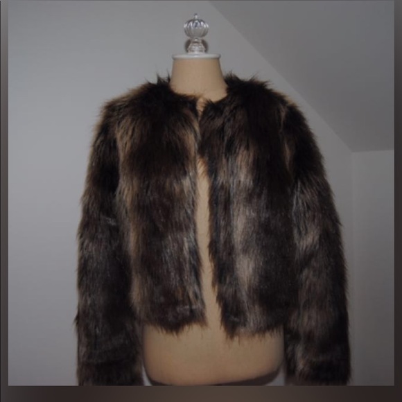 FAUX FUR JACKET - Picture 1 of 4